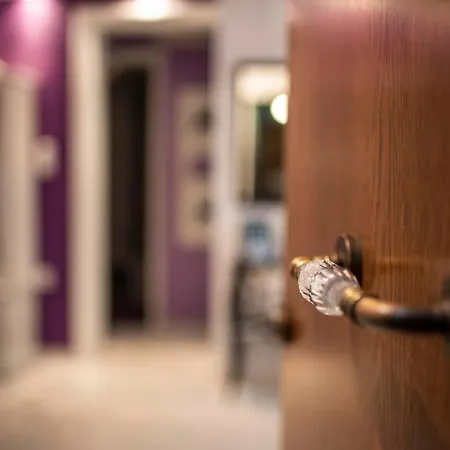 Apartment Trap's House *